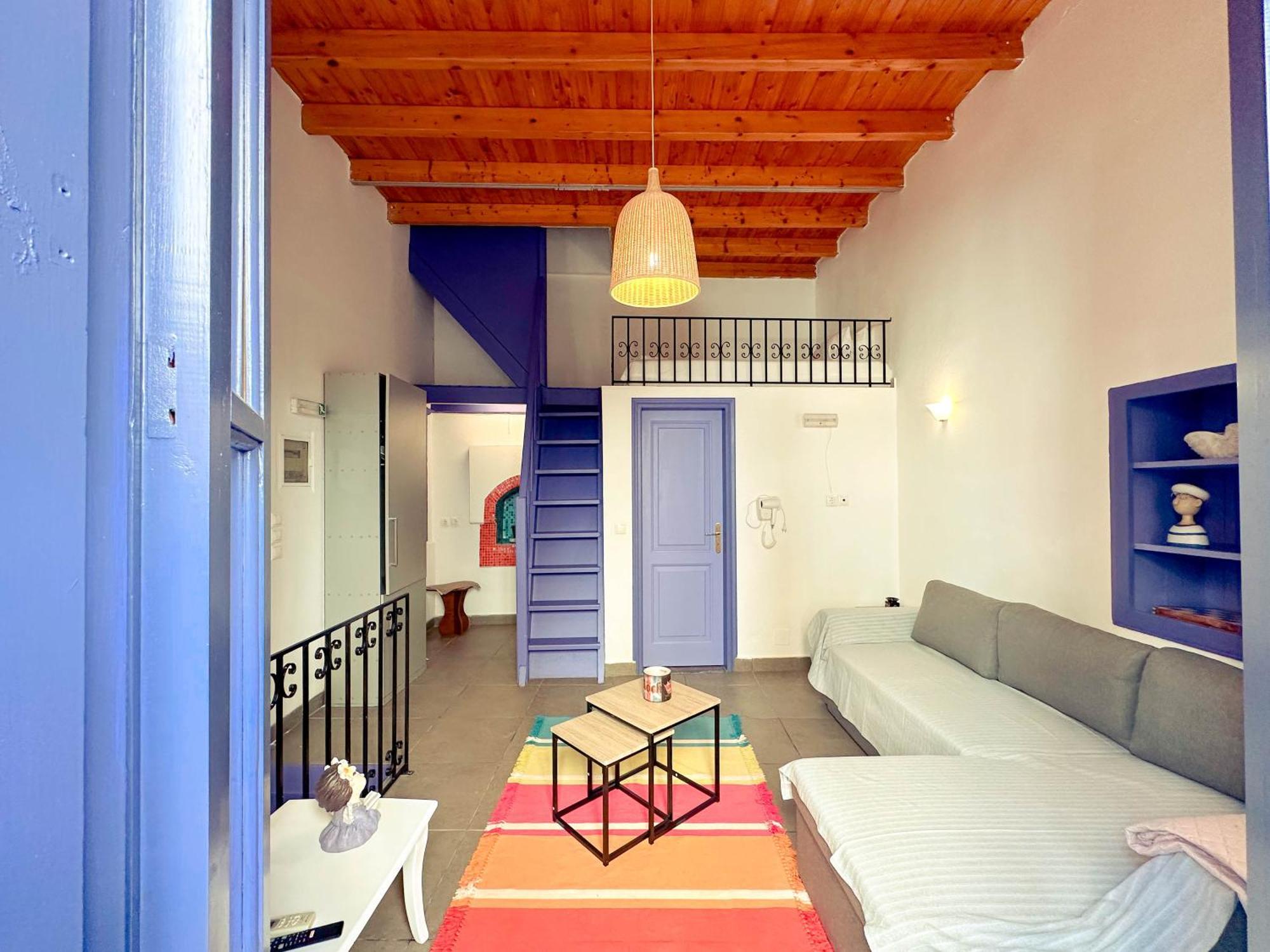 Kali Strata 2 - Downtown Apartment Symi